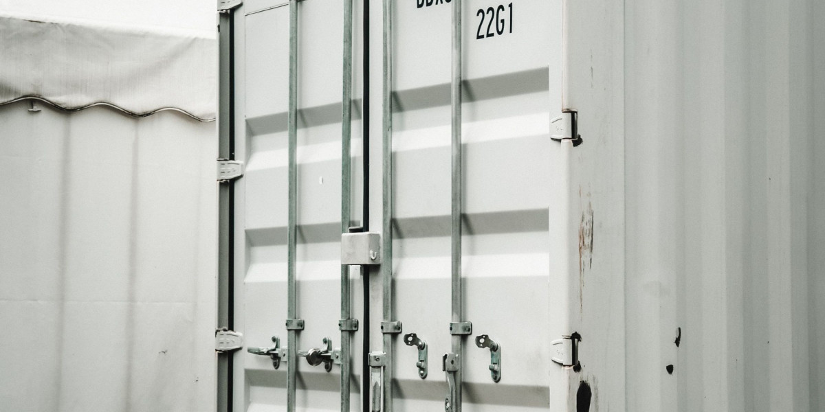 Shipping Container Flat Racks: A Complete Guide